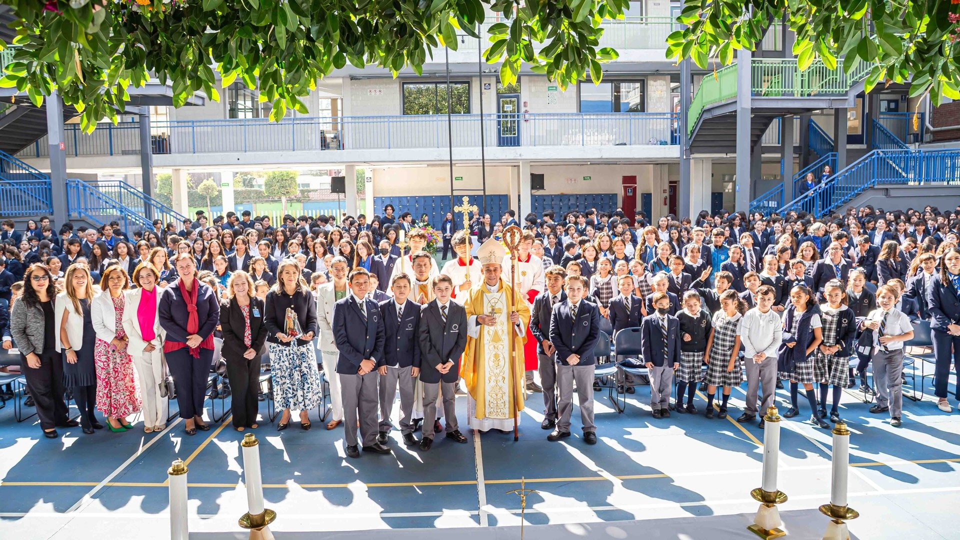 Visita Pastoral a la Academia Maddox