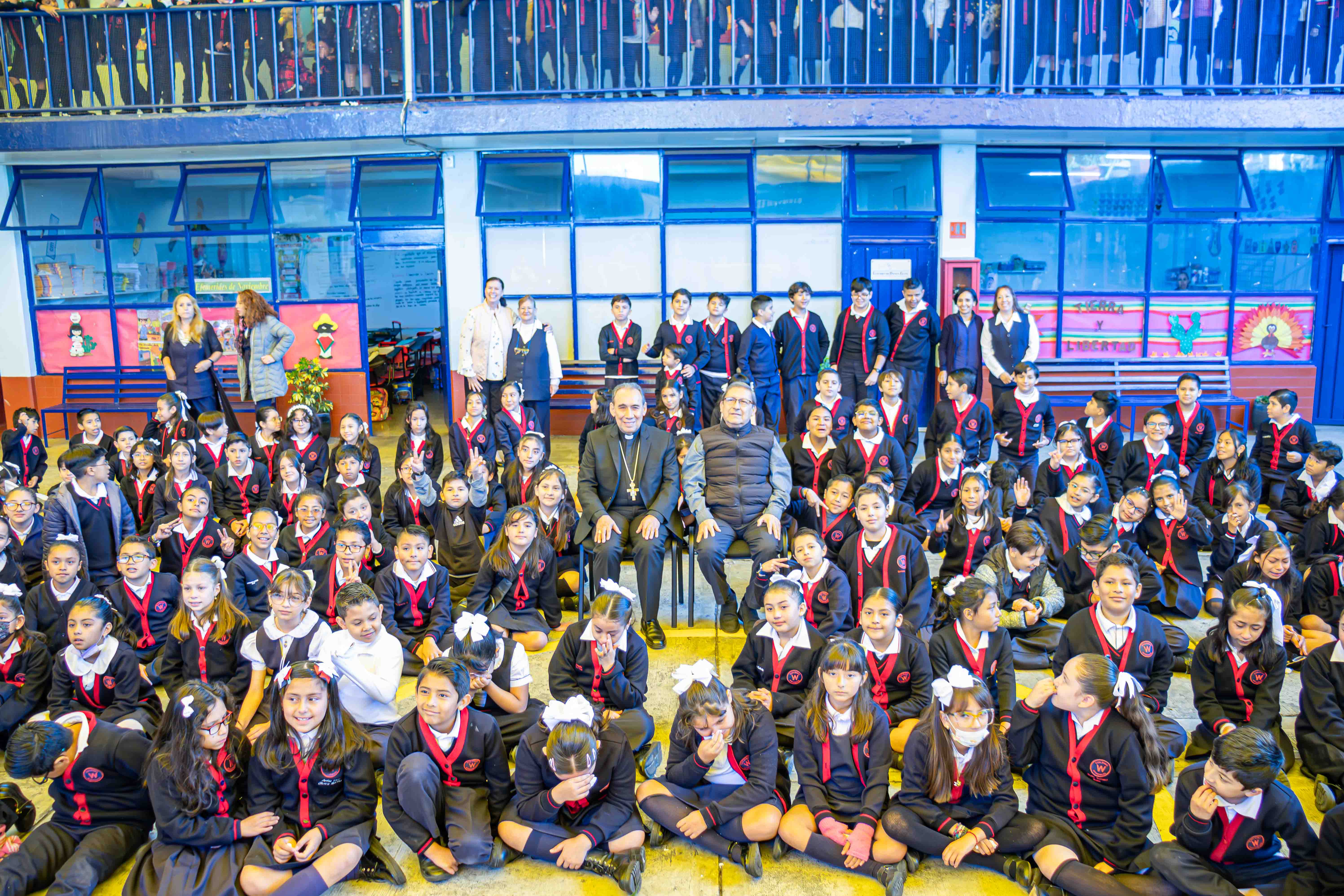 Visita Pastoral al Colegio Windsor