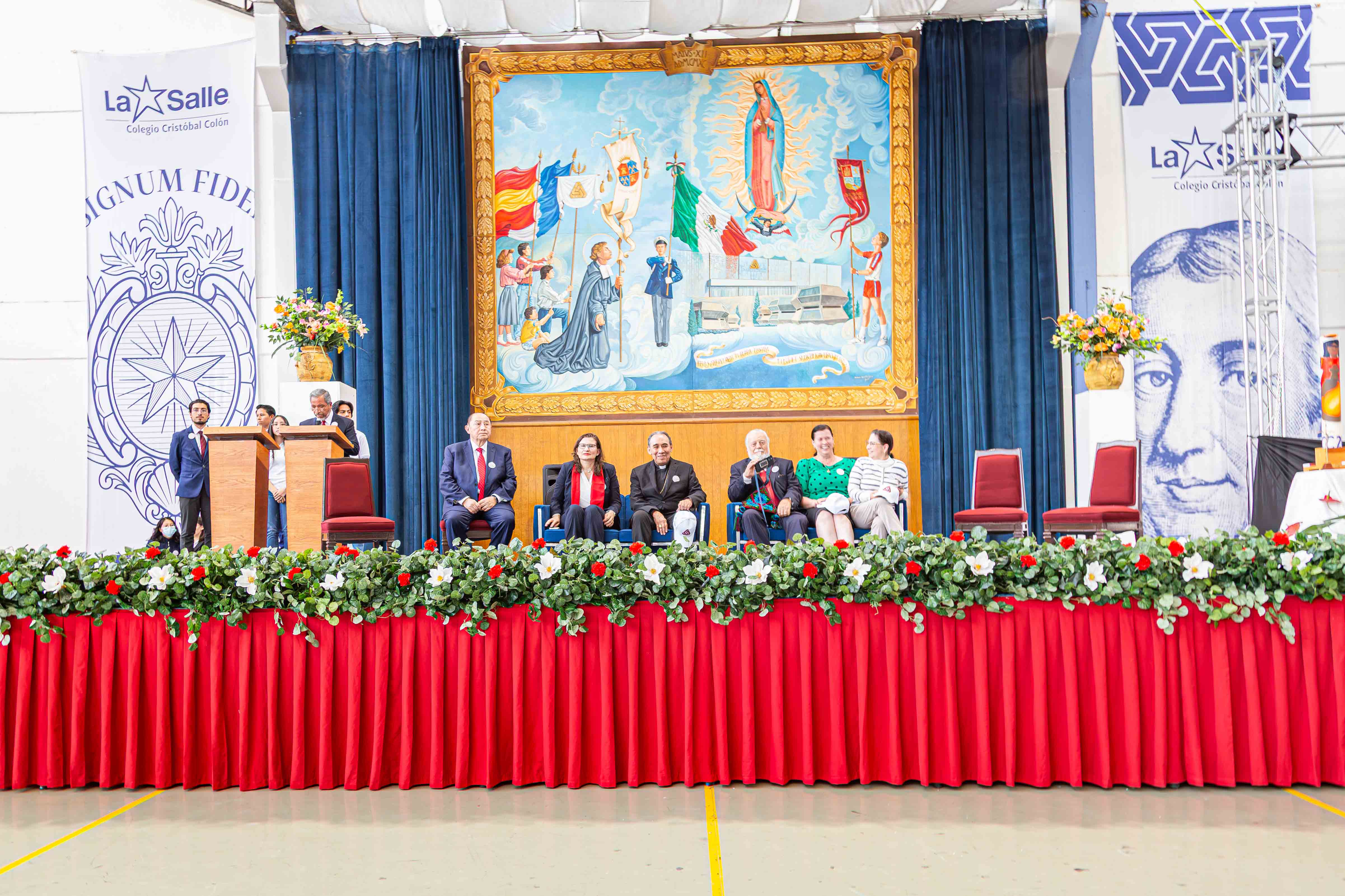Visita Pastoral al Colegio Cristóbal Colón