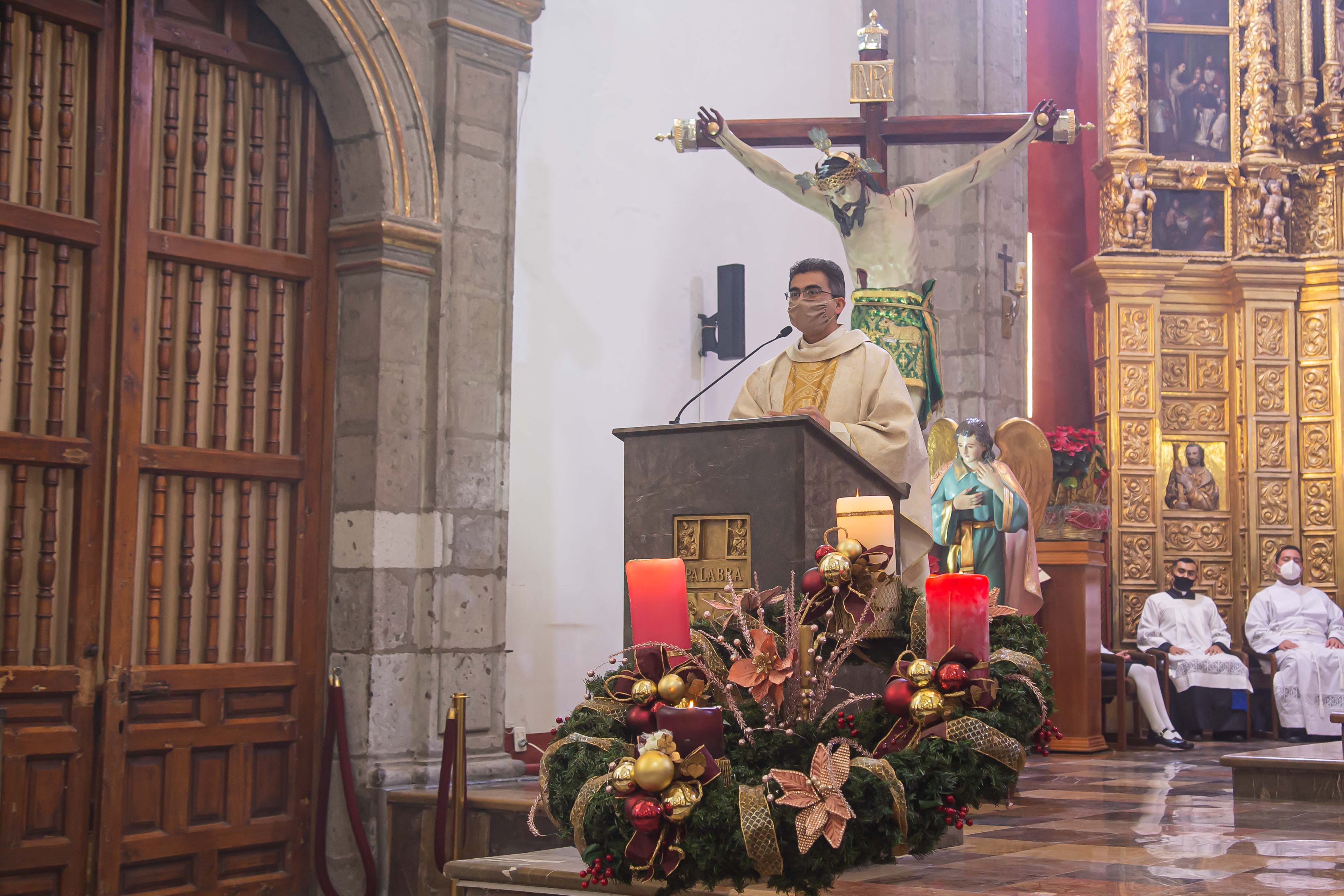 HOMILÍA EN LA FIESTA DE LA SAGRADA FAMILIA DE JESÚS, MARÍA Y JOSÉ