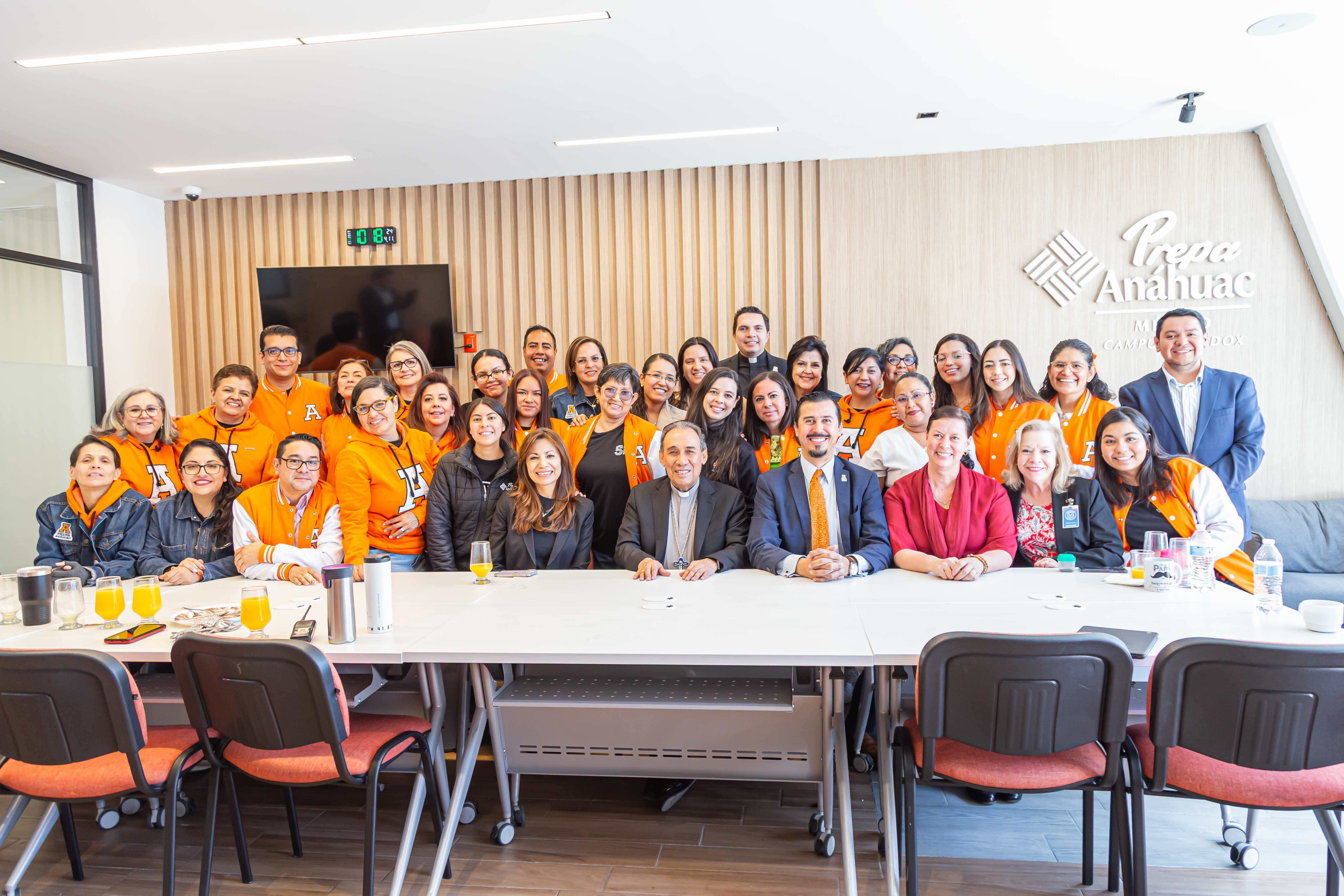 Visita Pastoral a la Preparatoria Anáhuac Campus Maddox