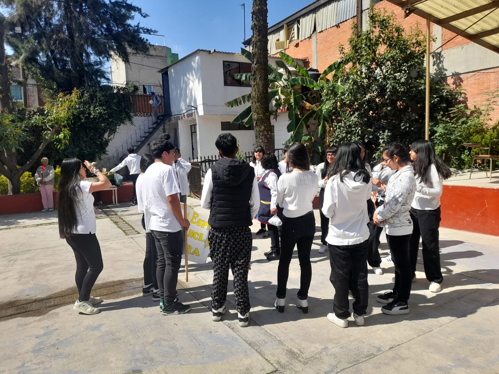 Adolescentes misioneros de la Esperanza DICAJ